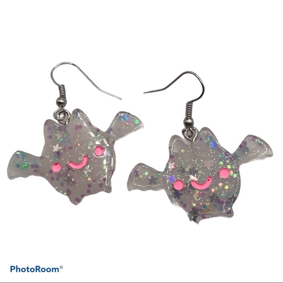 Kawaii Gothic Glitter Acrylic Bat Earrings goth - Picture 2 of 3